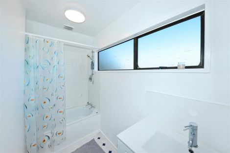 Photo of property in 2a Coles Place, St Albans, Christchurch, 8014