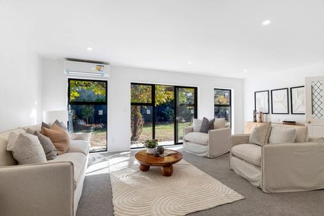 Photo of property in 11 Millcroft Place, Parklands, Christchurch, 8083