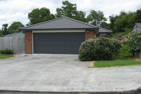 Photo of property in 28 Ranch Place, Pukekohe, 2120