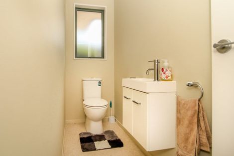 Photo of property in 100 Queen Street, Westport, 7825