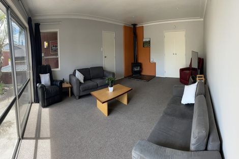 Photo of property in 4 Towra Place, Botany Downs, Auckland, 2010
