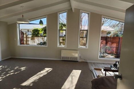 Photo of property in 1 Guinness Crescent, Ilam, Christchurch, 8041