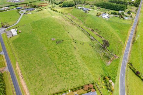 Photo of property in 182 Ohanga Road, Onaero, Urenui, 4383