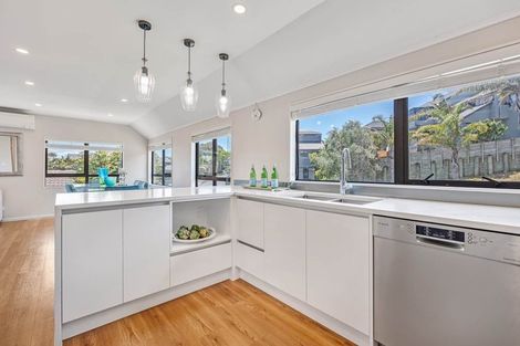 Photo of property in 1/7 Basilton Close, Bucklands Beach, Auckland, 2012