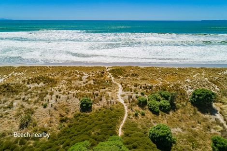Photo of property in 1020c Papamoa Beach Road, Papamoa Beach, 3118