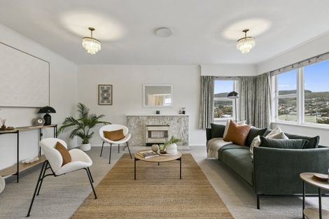 Photo of property in 17a Tawa Terrace, Tawa, Wellington, 5028
