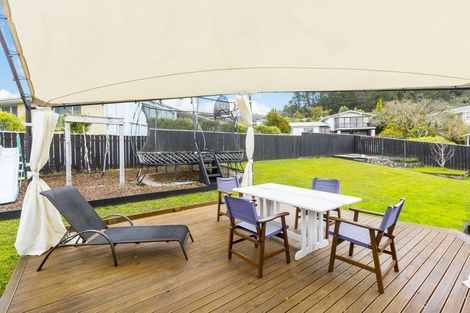 Photo of property in 55 Sunbrae Drive, Silverstream, Upper Hutt, 5019