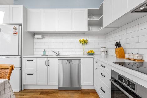 Photo of property in 31 Hardwicke Street, Sumner, Christchurch, 8081