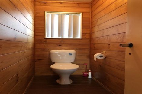 Photo of property in 158 View Road, Sunnyvale, Auckland, 0612