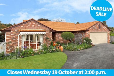 Photo of property in 12 Graven Court, Henderson, Auckland, 0612