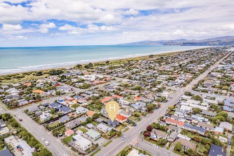 Photo of property in 59 Estuary Road, New Brighton, Christchurch, 8061