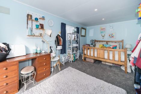 Photo of property in 14 Pitama Road, Awapuni, Palmerston North, 4412