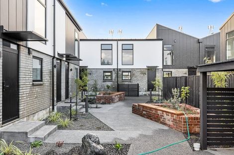 Photo of property in 4/244 Innes Road, St Albans, 8052