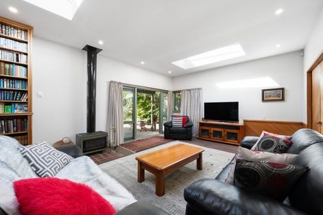 Photo of property in 5 Indira Place, Khandallah, Wellington, 6035