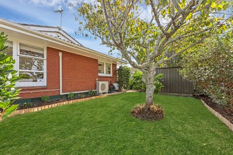Photo of property in 1/14 Stanniland Street, Sunnyhills, Auckland, 2010