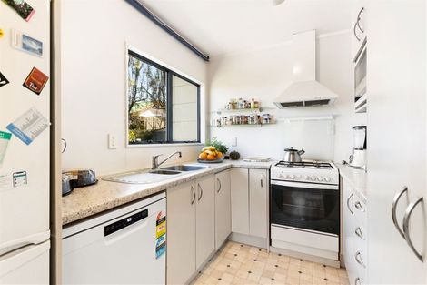 Photo of property in 3 Fernhaven Place, Massey, Auckland, 0614