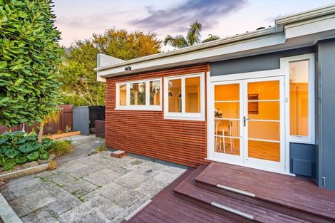 Photo of property in 3 Moa Road, Raumati Beach, Paraparaumu, 5032