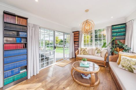 Photo of property in 6 Wallace Place, Hokowhitu, Palmerston North, 4410