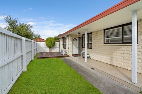 Photo of property in 33 Middleton Road, Upper Riccarton, Christchurch, 8041