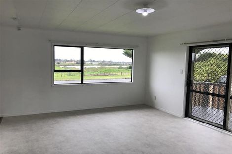 Photo of property in 193 Mahia Road, Wattle Downs, Auckland, 2103