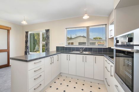 Photo of property in 36 Pensacola Crescent, Broomfield, Christchurch, 8042