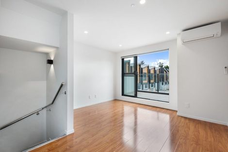 Photo of property in 14 Red Arches Road, Henderson, Auckland, 0610