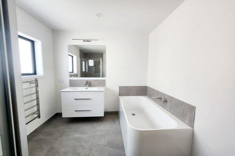 Photo of property in 5 Thorn Place, Levin, 5510