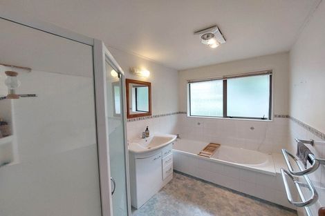 Photo of property in 2/60 Cutfield Road, New Plymouth, 4310