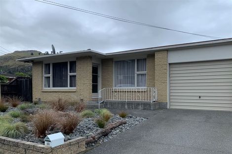 Photo of property in 6 Clark Street, Sumner, Christchurch, 8081