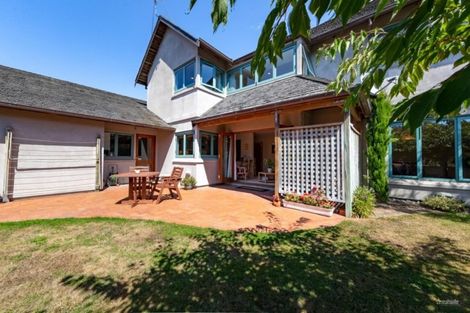 Photo of property in 3f5- Gard Street, Silverstream, Upper Hutt, 5019