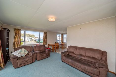 Photo of property in 7 Ngaio Place, Hawera, 4610