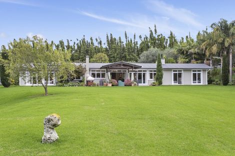 Photo of property in 152k Parker Road, Oratia, Auckland, 0604