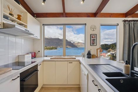 Photo of property in 3/6 Suburb Street, Queenstown, 9300