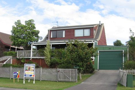 Photo of property in 66 Granville Drive, Massey, Auckland, 0614