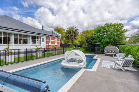 Photo of property in 193 East Street, Greytown, 5712