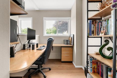 Photo of property in 118 Sandwich Road, St Andrews, Hamilton, 3200