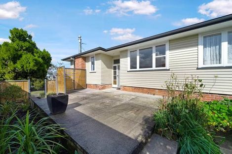 Photo of property in 34 Coniston Avenue, Te Atatu South, Auckland, 0610