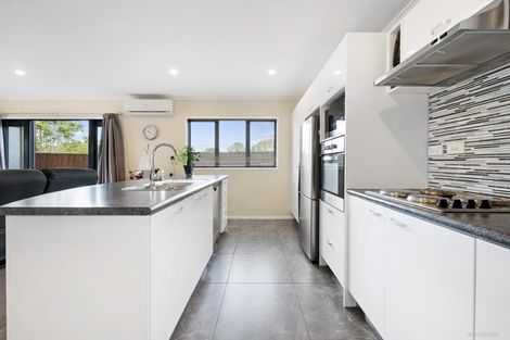 Photo of property in 21 Whitbourne Heights, Manurewa, Auckland, 2105