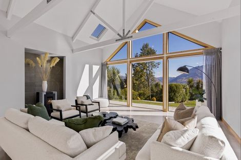 Photo of property in 16 Mckellar Drive, Jacks Point, Queenstown, 9371