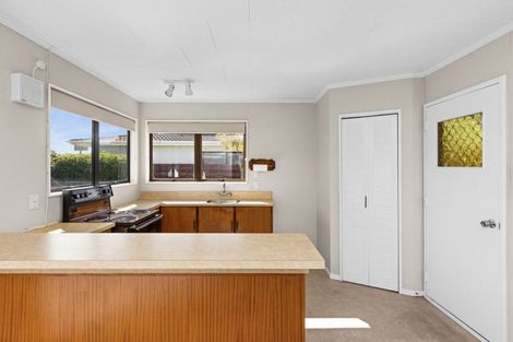 Photo of property in 30a Donegal Crescent, Tamatea, Napier, 4112