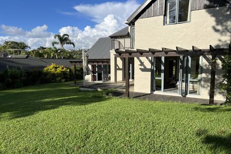 Photo of property in 4 Monkton Close, Greenhithe, Auckland, 0632