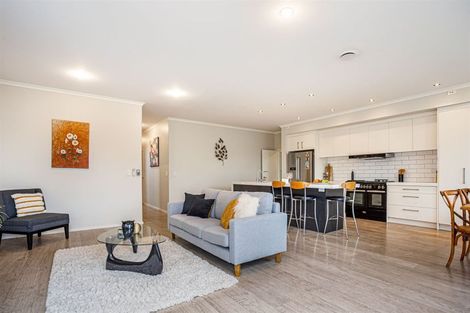 Photo of property in 6 Vincent Lane, Hobsonville, Auckland, 0616