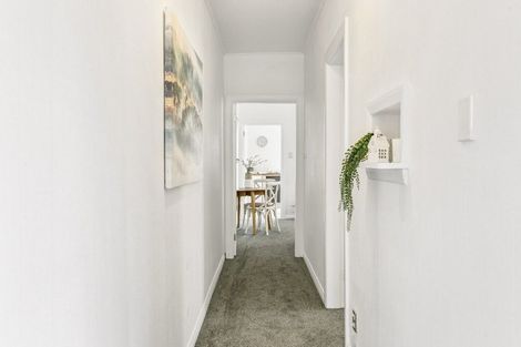 Photo of property in 5 Herald Terrace, Berhampore, Wellington, 6023