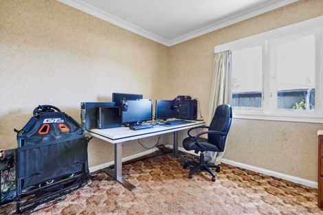 Photo of property in 205 South Road, Spotswood, New Plymouth, 4310