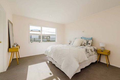 Photo of property in 4a Ngahina Street, Paraparaumu, 5032