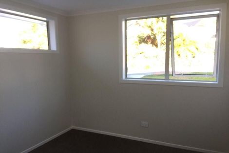 Photo of property in 20 Ridgeview Close, Red Beach, 0932