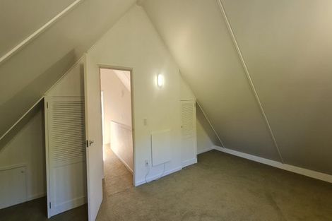 Photo of property in 11 Shortland Place, Havelock North, 4130