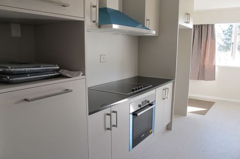 Photo of property in 15 Sheehan Road, Te Atatu South, Auckland, 0610