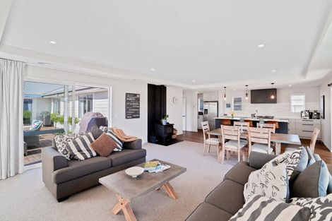 Photo of property in 31 Suffolk Drive, Kirwee, 7571