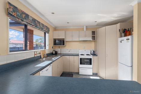 Photo of property in 180 North Street, West End, Timaru, 7910